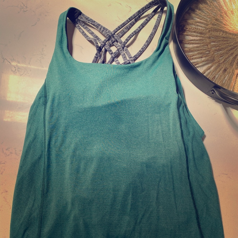 Lululemon🍋 tank top‼️ like new♥️